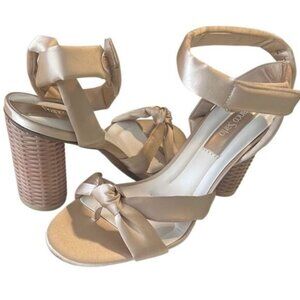 Franco Sarto Oma Tan Satin Toe Post Ankle Strap Top Knot Sandal Heels Size 7